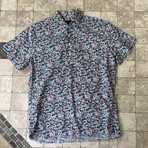 J. Crew Black and Red Floral Men's Shirt